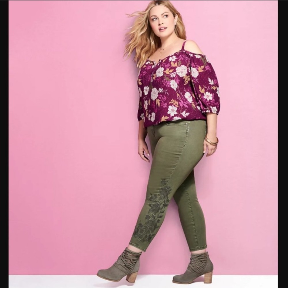 Torrid Womens Green Plus Size 16 Floral‎ Embroidered Crops Jeans